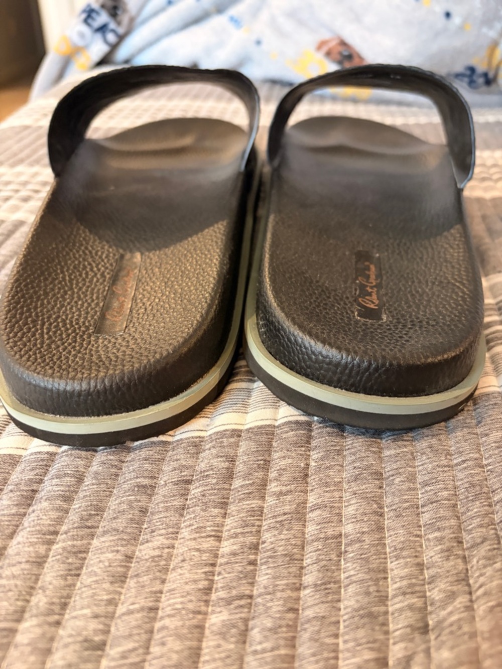 NWOT Robert Graham Men’s Size 13 Black Embossed Slide Sandals - Picture 8 of 8